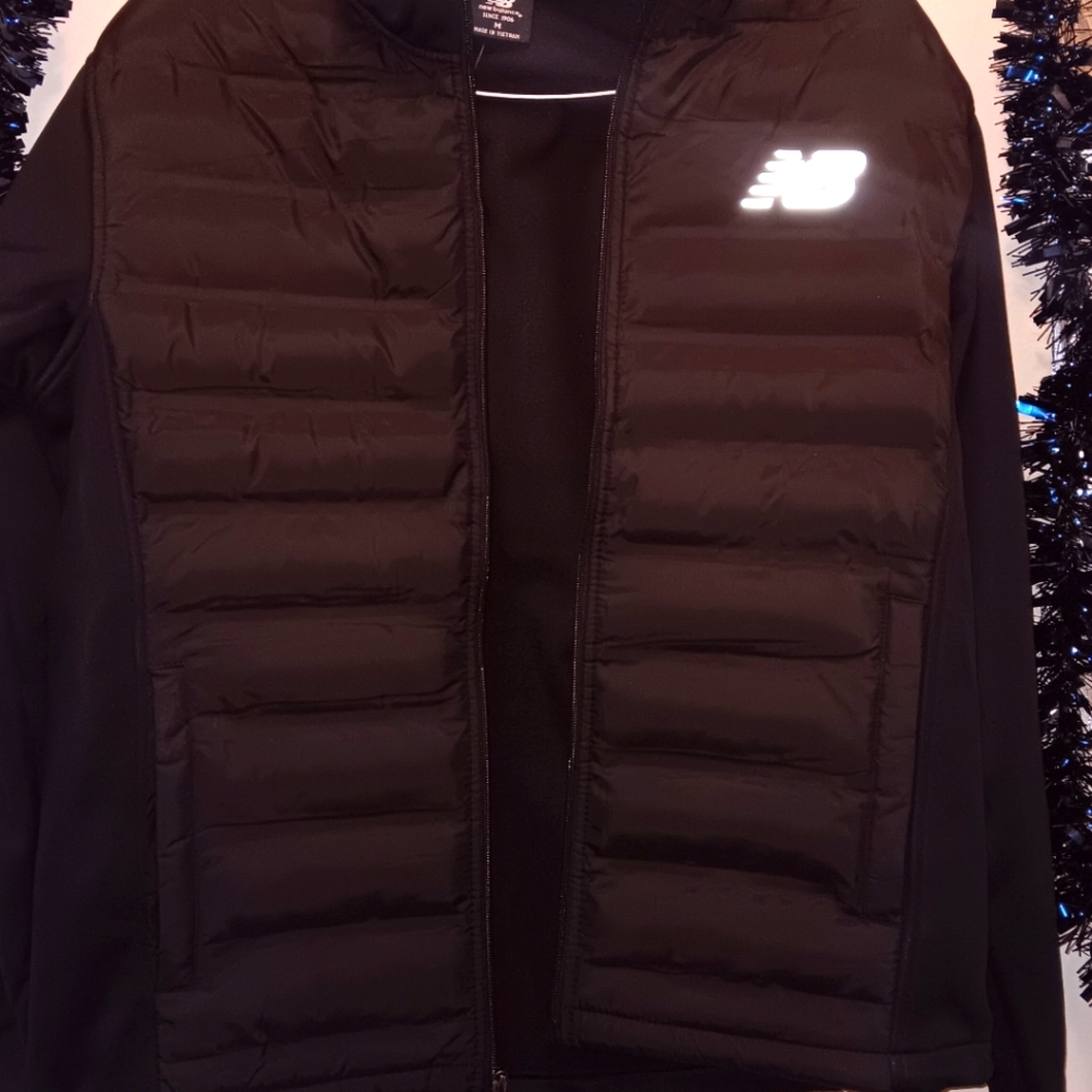 New Balance Black Thin Bubble Hooded Zip Up Jacket Medium